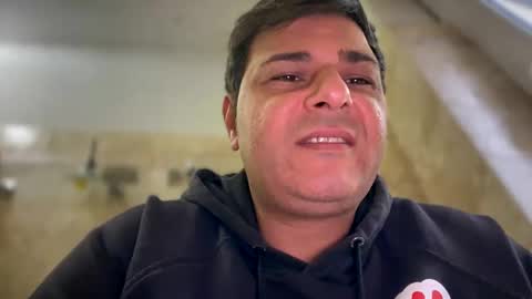 Snapshot of witebull83 chatting on December 2024 02:52:01 PM Witebull online show from December 2024 02:52:01 PM