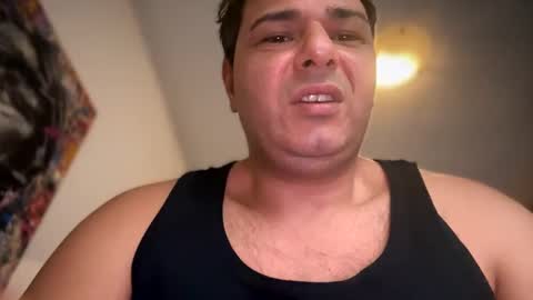 Snapshot of witebull83 chatting on January 2025 08:44:02 AM Witebull online show from January 2025 08:44:02 AM