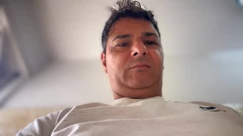 Snapshot of witebull83 chatting on September 2025 07:23:01 AM Witebull online show from September 2025 07:23:01 AM