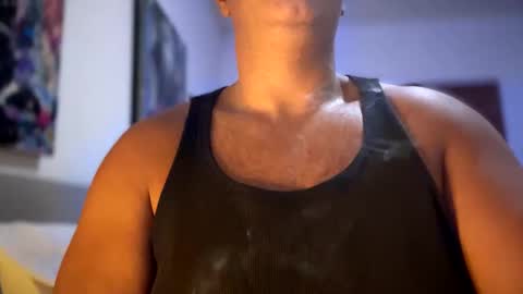 Snapshot of witebull83 chatting on February 2026 05:05:02 PM Witebull online show from February 2026 05:05:02 PM