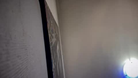 Snapshot of witebull83 chatting on February 2026 01:40:01 PM Witebull online show from February 2026 01:40:01 PM