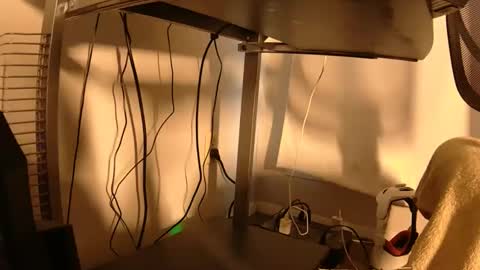 Snapshot of withbothhandsplease chatting on December 2025 08:48:01 PM Mater online show from December 2025 08:48:01 PM