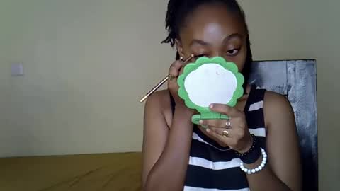 girlie o online show from January 2025 09:50:02 PM