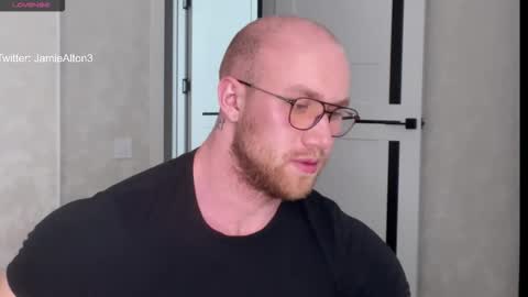 Wlademar online show from October 2025 06:06:02 AM