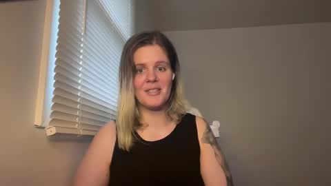 Snapshot of wldntulik2no chatting on December 2024 07:18:02 PM Moth online show from December 2024 07:18:02 PM