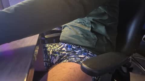 wnhz27 online show from November 2025 01:49:02 AM