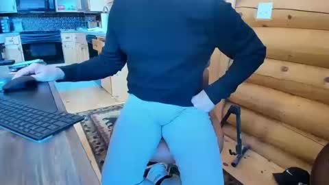 Snapshot of wobbleon chatting on October 2025 06:19:02 PM Gobbleon online show from October 2025 06:19:02 PM