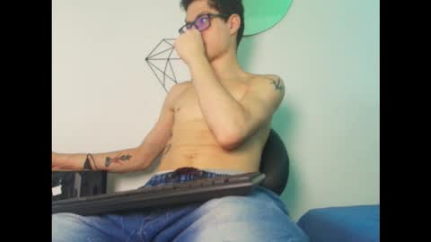  W O L F  online show from October 2025 11:47:02 AM