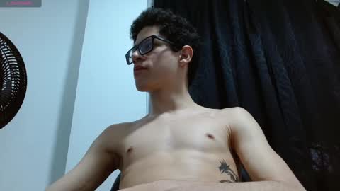  W O L F  online show from November 2025 11:31:02 AM