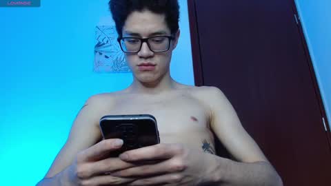  W O L F  online show from November 2025 01:39:02 PM