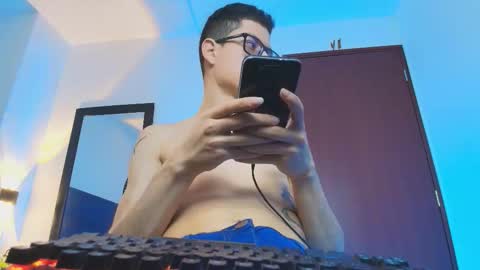  W O L F  online show from February 2026 11:42:02 AM