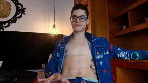  W O L F  online show from April 2026 11:27:01 AM