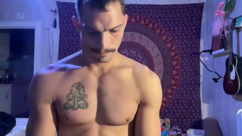 Snapshot of wolfblazer5 chatting on February 2025 10:29:02 AM Wolfblazer online show from February 2025 10:29:02 AM