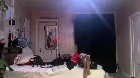 Snapshot of wolfblazer5 chatting on March 2025 11:31:01 PM Wolfblazer online show from March 2025 11:31:01 PM