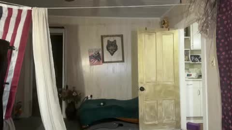 Snapshot of wolfblazer5 chatting on September 2025 11:24:01 AM Wolfblazer online show from September 2025 11:24:01 AM