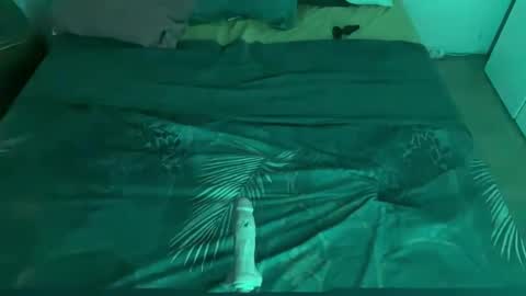 Snapshot of wolfdeep chatting on September 2025 03:29:01 AM Sweetdog online show from September 2025 03:29:01 AM