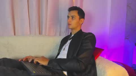 Andrew online show from June 2026 10:51:01 AM