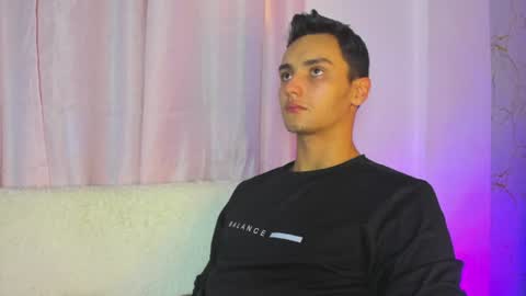 Andrew online show from June 2026 03:25:01 AM