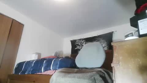 wolfman79 online show from May 2026 10:33:01 AM