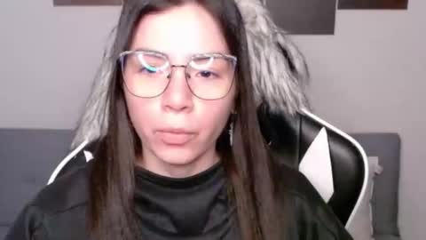 Alex online show from November 2025 02:33:01 AM