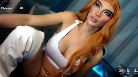 Snapshot of womanofyourdesire_ts chatting on March 2026 05:08:02 AM Julia online show from March 2026 05:08:02 AM