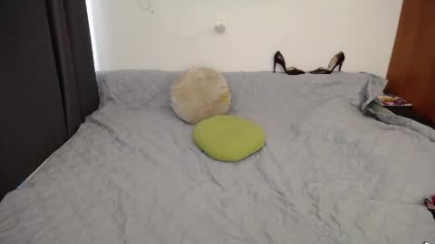 Snapshot of women_pleasures chatting on May 2026 07:37:01 AM women_pleasures online show from May 2026 07:37:01 AM