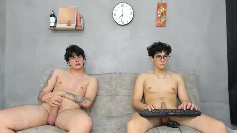 Snapshot of wonderful_temptation chatting on November 2025 12:32:02 AM Brayan 8 - Blerth 3 - Alejandro online show from November 2025 12:32:02 AM