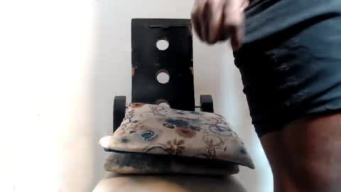 SHENIEL RODRIGUEZ online show from January 2025 05:37:02 AM