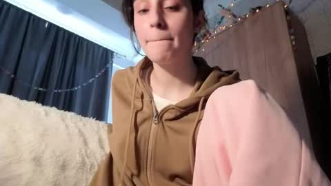 Stia online show from February 2026 12:32:01 PM