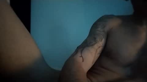 LongNThrobbn online show from February 2026 06:24:01 AM