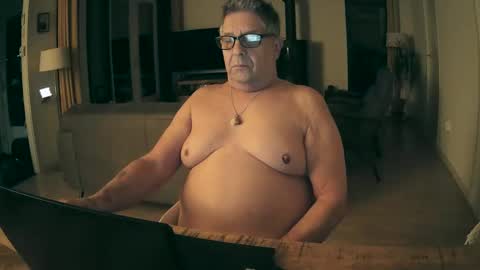 woodwurm and Snoeske online show from February 2026 03:14:02 AM