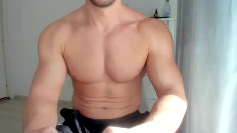 Snapshot of woolfiie chatting on March 2026 08:29:02 AM Wolfie online show from March 2026 08:29:02 AM