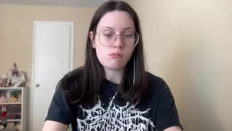 Snapshot of worship_lucina chatting on January 2025 06:31:01 PM Lucina online show from January 2025 06:31:01 PM