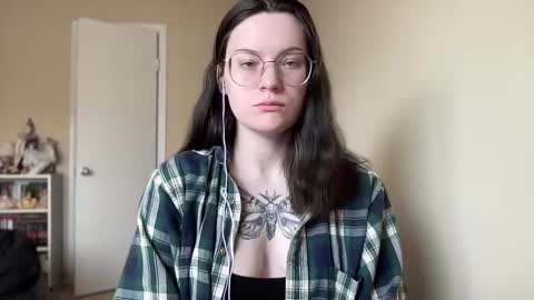 Snapshot of worship_lucina chatting on January 2025 03:26:01 PM Lucina online show from January 2025 03:26:01 PM