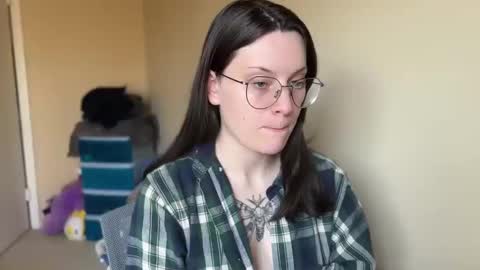 Snapshot of worship_lucina chatting on February 2025 06:26:02 PM Lucina online show from February 2025 06:26:02 PM