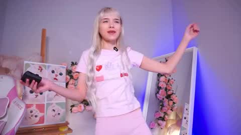 wow_angel online show from May 2026 05:35:02 AM