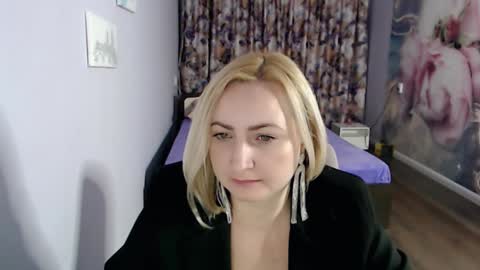 Snapshot of wow_co chatting on December 2024 02:28:01 PM wow_co online show from December 2024 02:28:01 PM