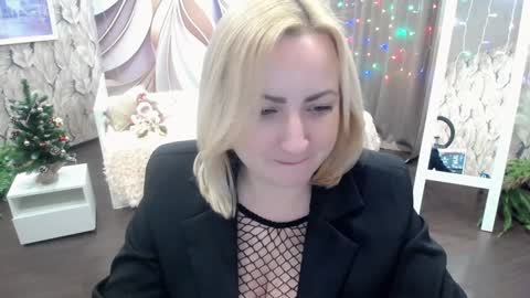 Snapshot of wow_co chatting on December 2024 02:00:02 PM wow_co online show from December 2024 02:00:02 PM