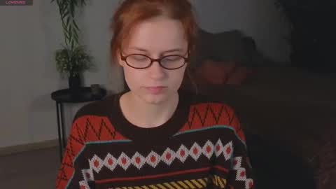 Rebecy online show from September 2025 01:44:02 PM