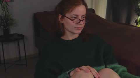 Rebecy online show from September 2025 02:08:01 PM