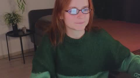 Rebecy online show from November 2025 02:04:01 PM