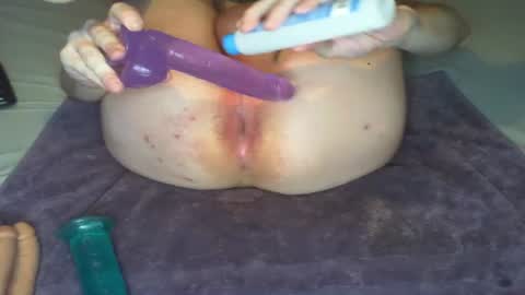 Snapshot of wowgape chatting on December 2024 11:20:01 PM Butt Slut online show from December 2024 11:20:01 PM