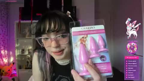 Wren Valentine online show from September 2025 09:16:02 PM