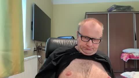 wspaniaagadzin online show from October 2025 01:44:01 PM