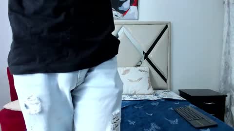 wyatt online show from December 2025 01:19:01 PM