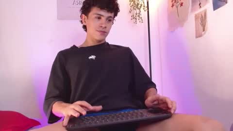 wyatt online show from December 2024 10:32:01 PM