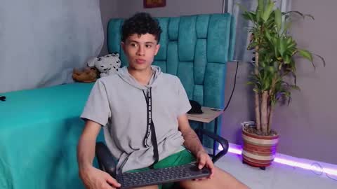 wyatt online show from January 2025 11:32:01 PM