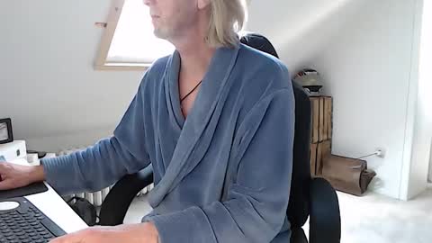 WyattEarp64 online show from September 2025 08:58:01 AM