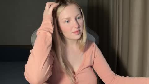 Snapshot of x__ivy_x chatting on November 2025 04:51:01 PM eva online show from November 2025 04:51:01 PM