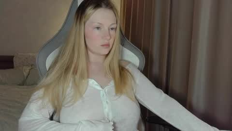 Snapshot of x__ivy_x chatting on April 2026 05:36:01 PM eva online show from April 2026 05:36:01 PM